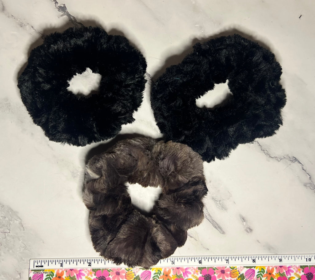 Minky Scrunchie - Black & Browns