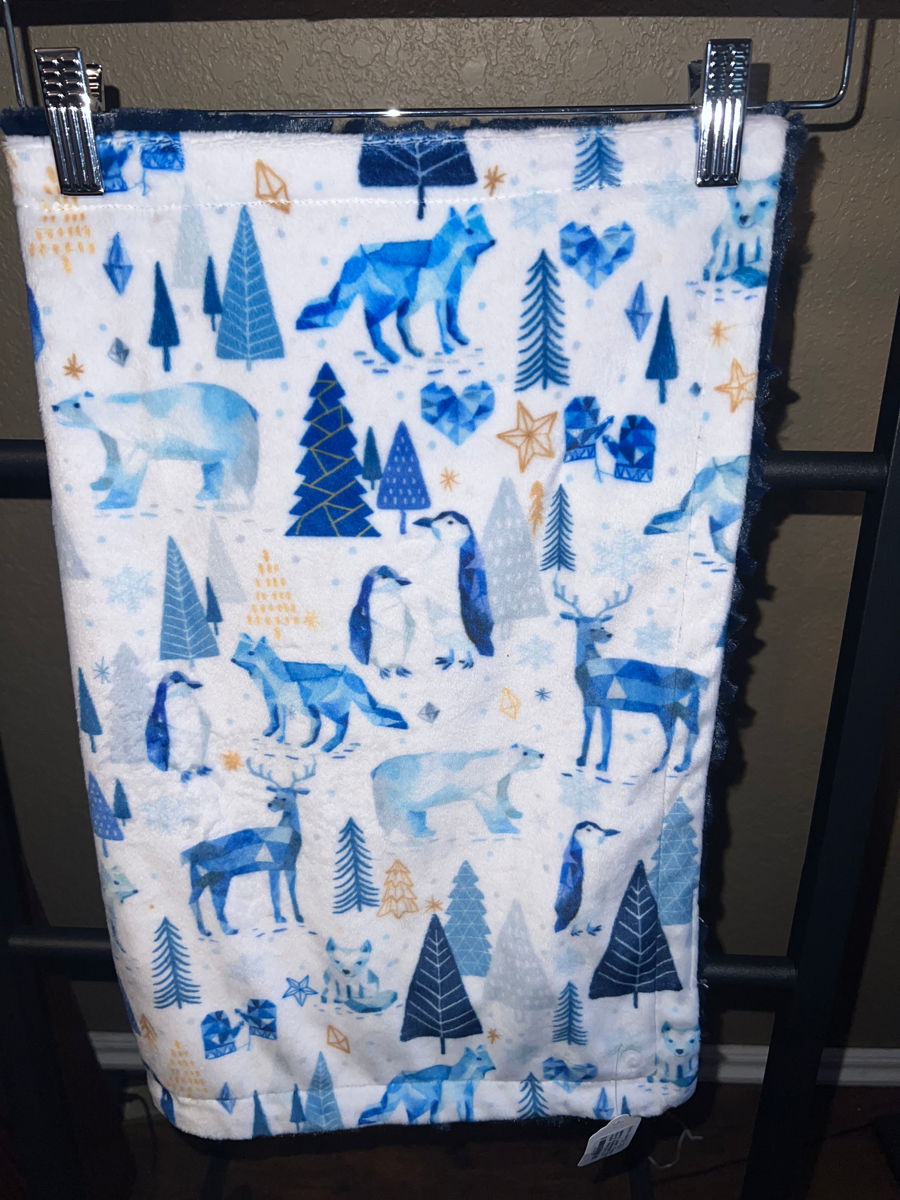 Minky Lovie - Fancy Trees /Navy Embossed Snowflake