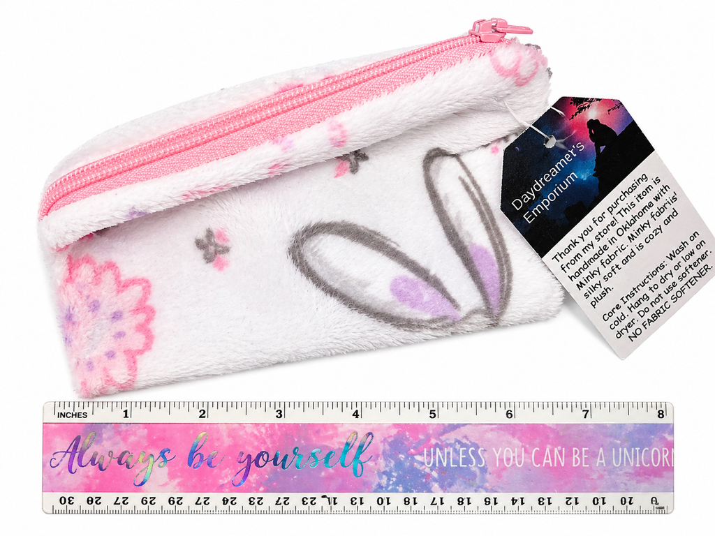 Minky Pouch - Bunnies Pink Zipper