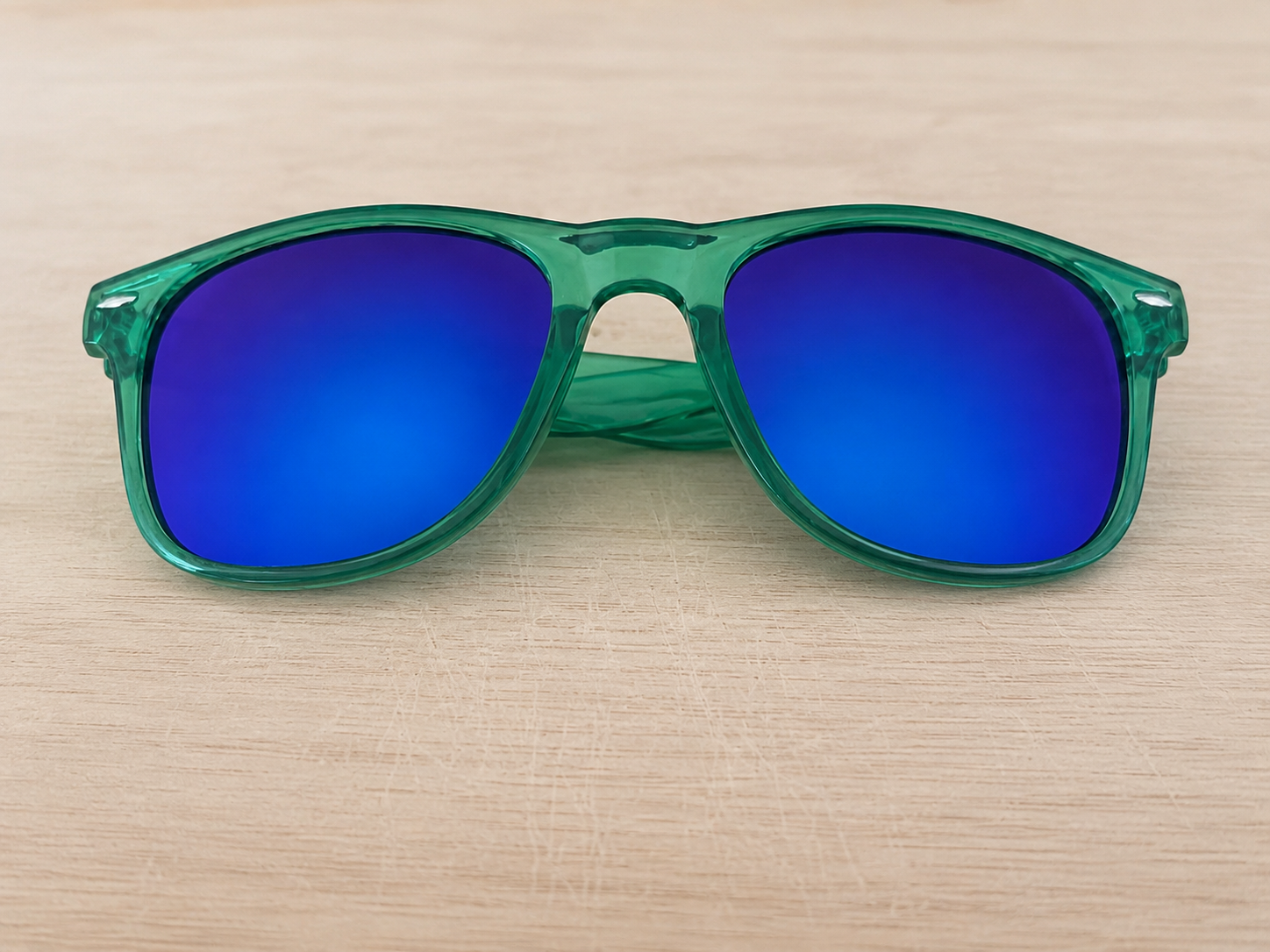 Coastal Vibes Mirrored Sunglasses